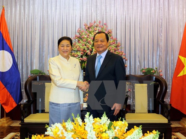 ເລຂາຄະນະພັກນະຄອນໂຮ່​ຈີ​ມິນເລແທງຫາຍຕ້ອນຮັບຄະນະສະມາຊິກສະພາແຫ່ງຊາດລາວ